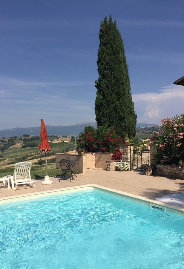 Genius Loci Country Inn Bevagna Extérieur photo