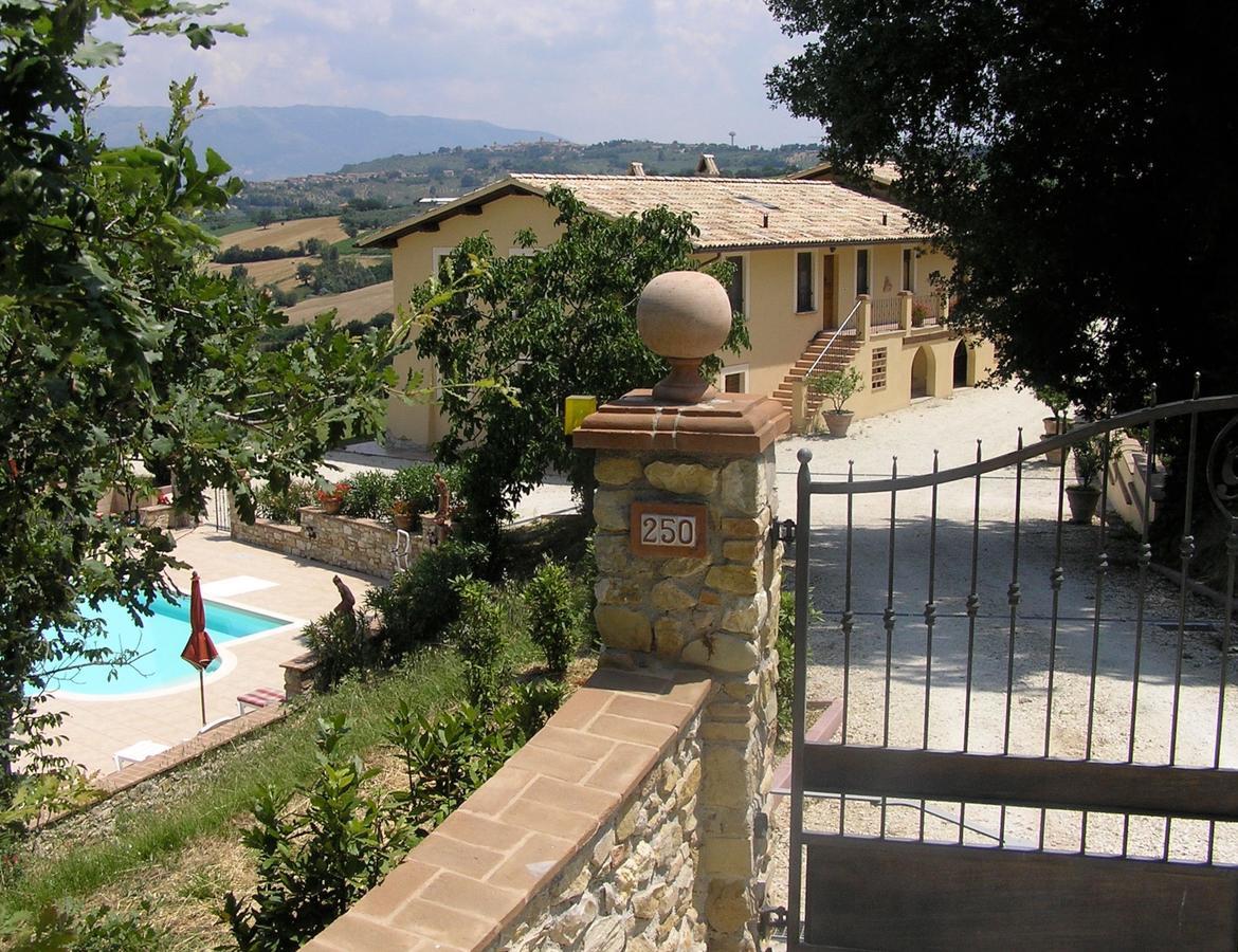 Genius Loci Country Inn Bevagna Extérieur photo
